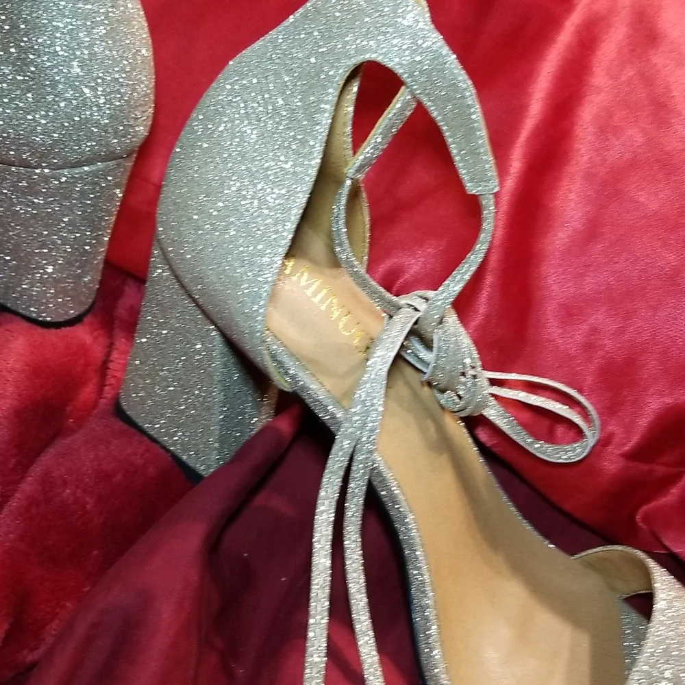 NWOT sparkle glitter gold tie at ankle 2 7/8 ,inch heel  size 10